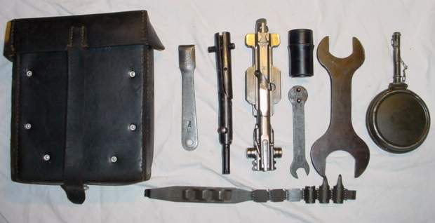 MG Gunners Pouch - 1.jpg