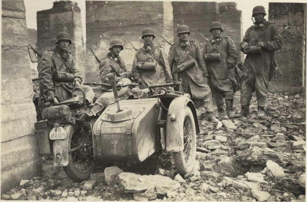 bmwR12WH-450075_Baydeww2.jpg